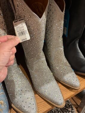 ISO DINGO by Dan Post Silver Dollar Snip Toe Boots size 8- want New with tags